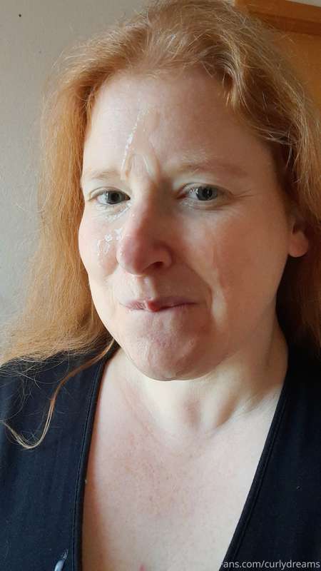 Spermaface
Ich liebe Sperma :) am liebsten habe ich es im Ge.. 10