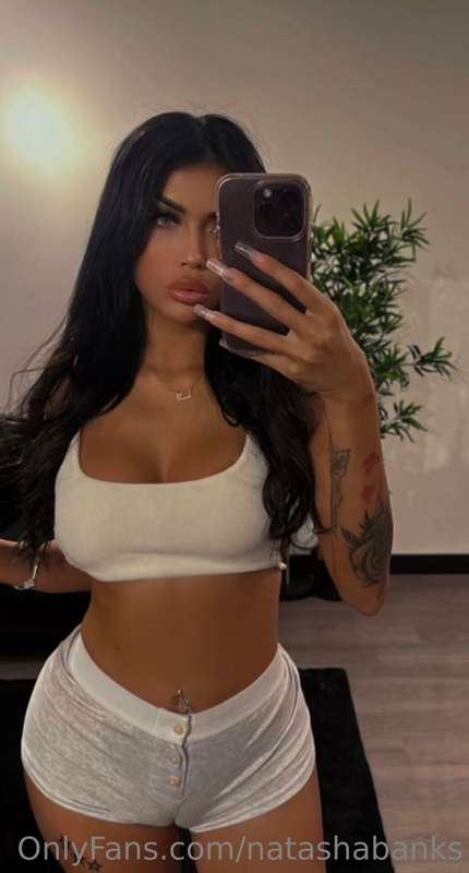 👀