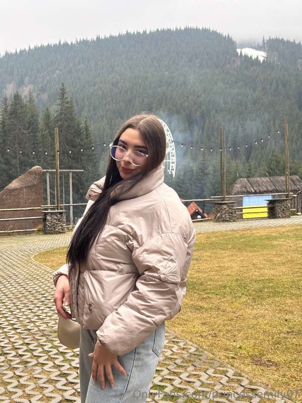 I Love camping in the mountains even if I dont look like it🙈