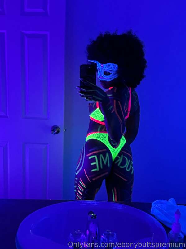 🙈 3