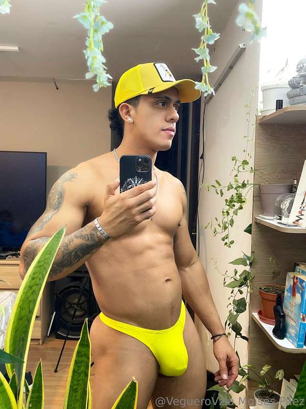 Veguerovzla - Onlyfans - 15 Nov, 2023