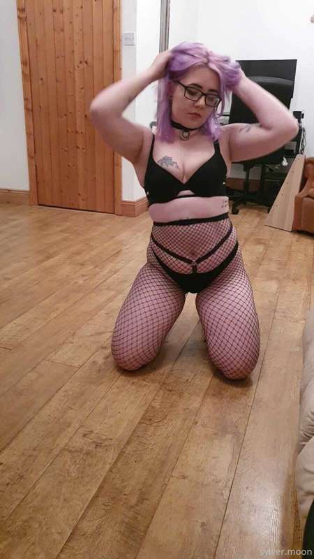 I ripped these fishnets off and there may be a 3 minute long..