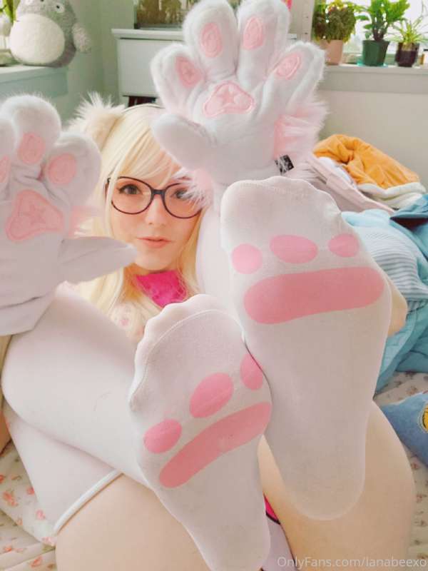 Hi cuties!!! woof. i have some fun costumes planned after th..