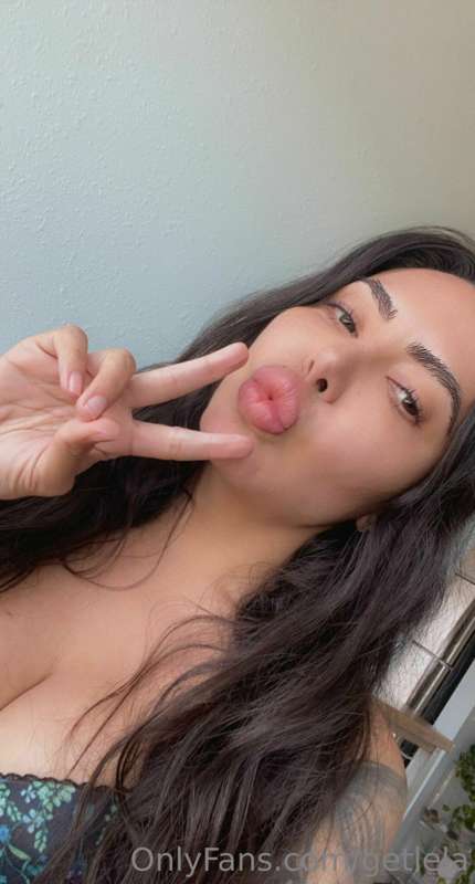 sending love 💋