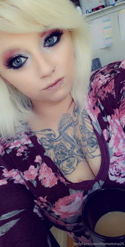 God i feel so good today. What do you think baby do I look g..