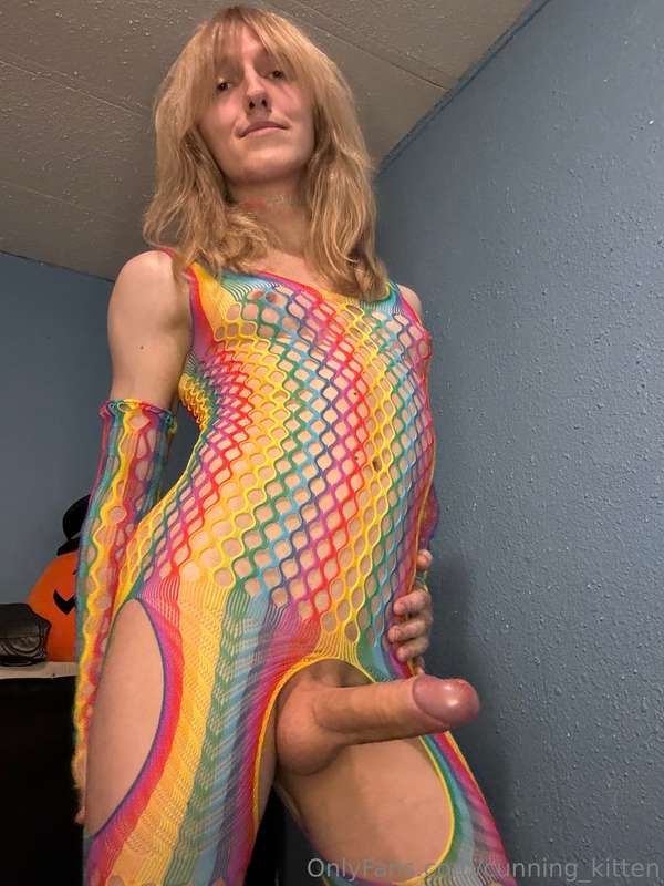 I’m exploding with colors ❤️🧡💛💚💙💜  💥packed with flavor💥👅🍦  A.. 8