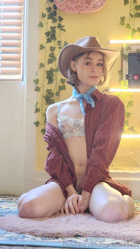 I thought my Cowgirl outfit deserved a revisit, so now all y.. 1