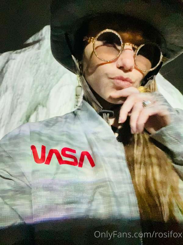 Artsy baby 💛💛😘 all the way in outer space 🪐 😝