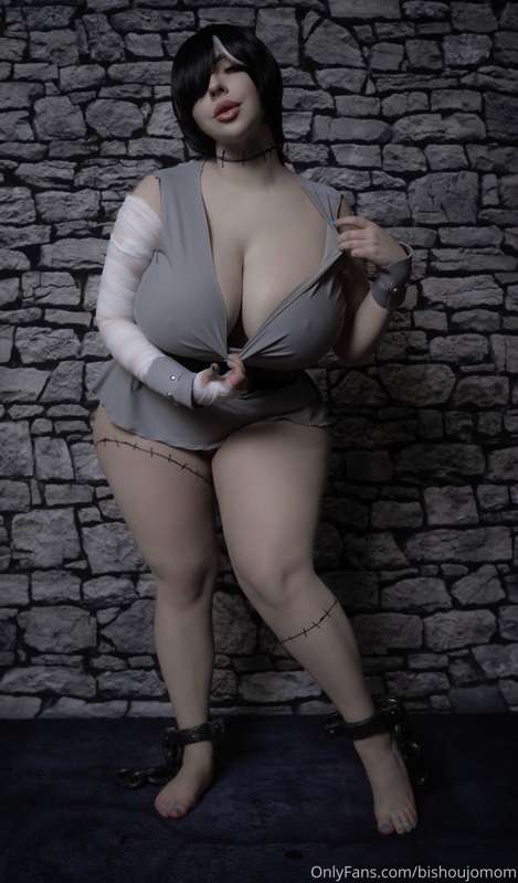 Just sent out my Shelly from WaifuSplit photo set and full v.. 4