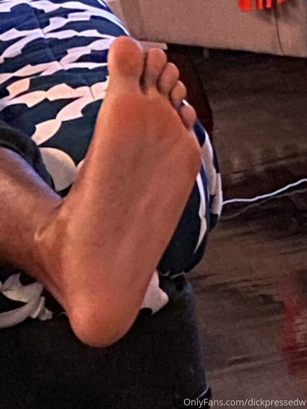 Y’all like feet?