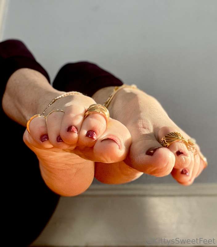 The magic never ends with my feet—perfect to admire, touch, .. 3