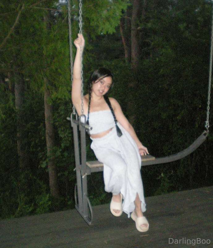 Went to my friend’s cabin, and just had to go in the private.. 2