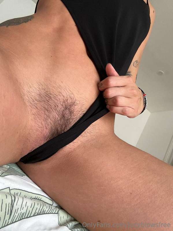 Jozyblowsfree - Onlyfans - 25 Apr, 2025