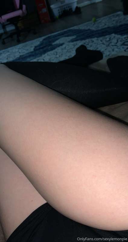 Thighs 🤤 2