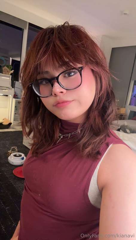 going to sleep but I wanted to give yall a few selfies I too.. 3