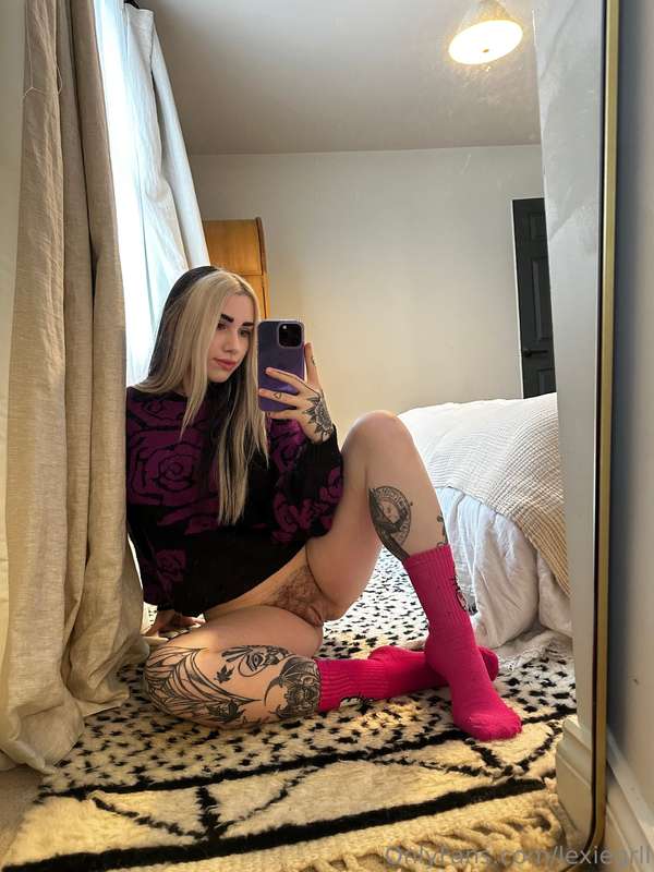 Pussy needs ate today 😈 1