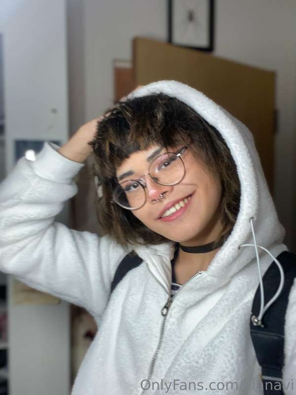 Hey guys!! I just got home from some social event and I’m SO.. 4