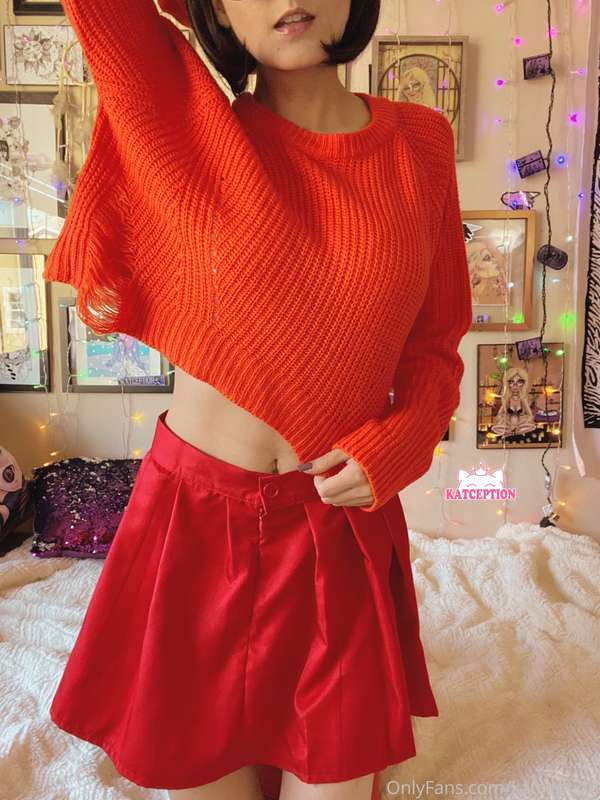 💓 this photoset will be slowly released this weekend! 12
