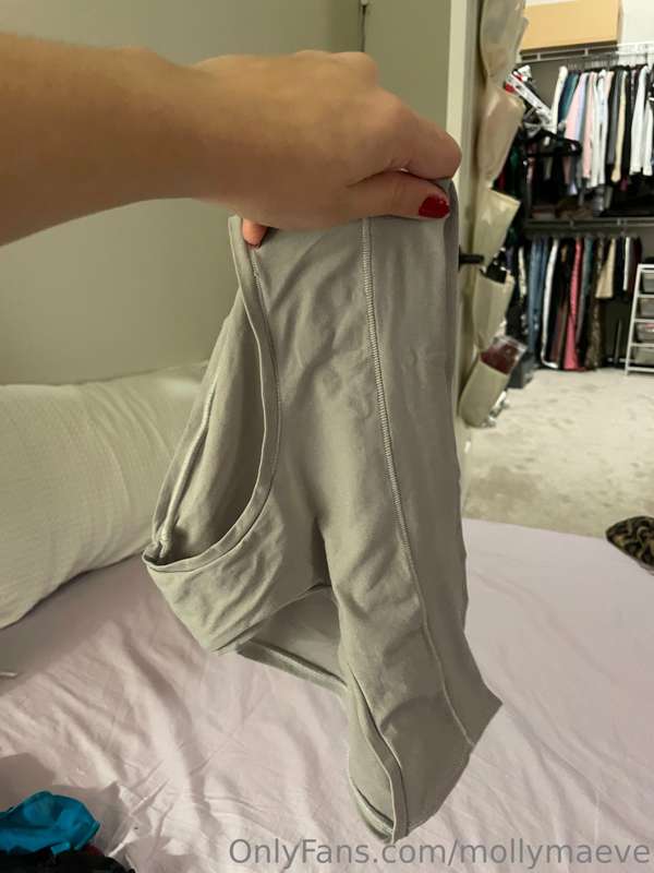 👙 **PANTIES & SOCKS 1/2 OFF WHEN YOU PURCHASE IN TOKENS ON M.. 4
