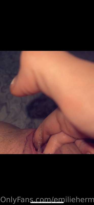 You really should go over to my paid page to see me squirt p..