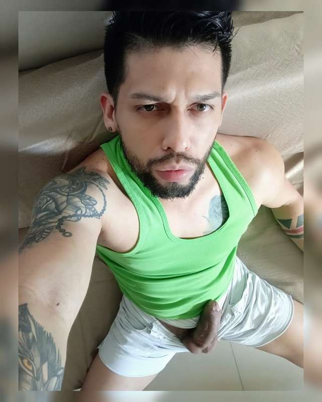 💫💫Hello guys Follow my friend😈 @DanniDaz @DanniDaz fetishist..