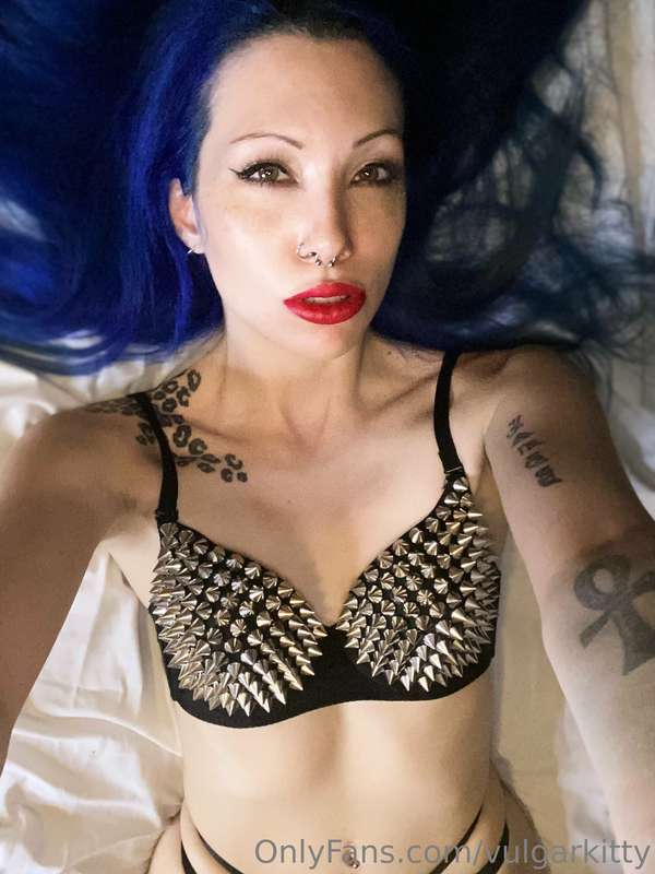Vulgarkitty - Onlyfans - 08 Feb, 2024