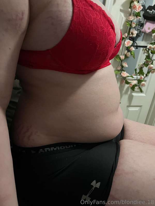 My boyfriend took these pics of me last night when we were r.. 6