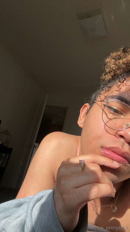 X_Emryss_X - Onlyfans - 25 Aug, 2024 1