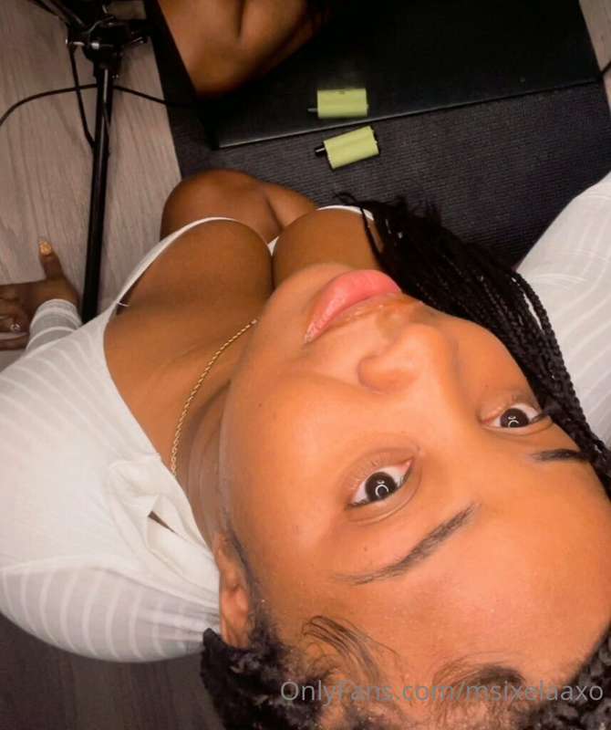 Made a new joi video 
My face is in it :) 
I’ll drop it here.. 4