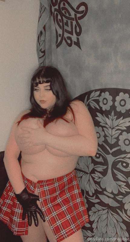 That may or may not be cum dripping from my mouth ❤️ 2