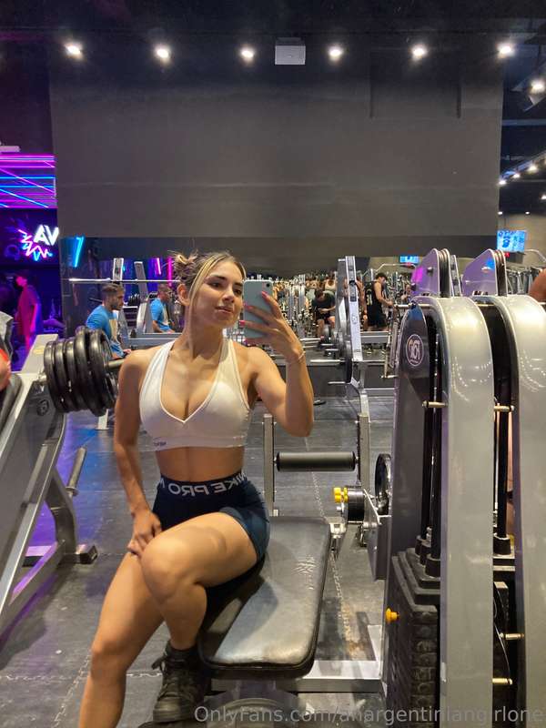Anargentiniangirlone - Onlyfans - 24 Feb, 2025
