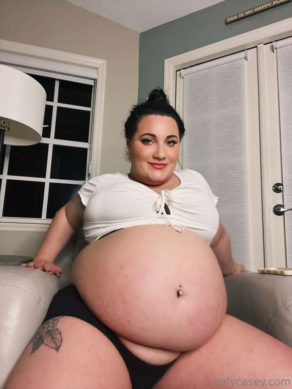 It’s the way my fupa spills out of absolutely EVERYTHING now.. 5