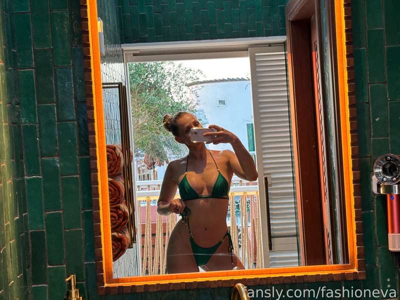 Fashioneva - Fansly - 04 Apr, 2025 2