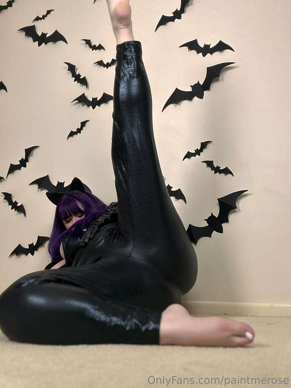day 4 Catwoman 
i have been waiiiitttting to share these pho.. 21