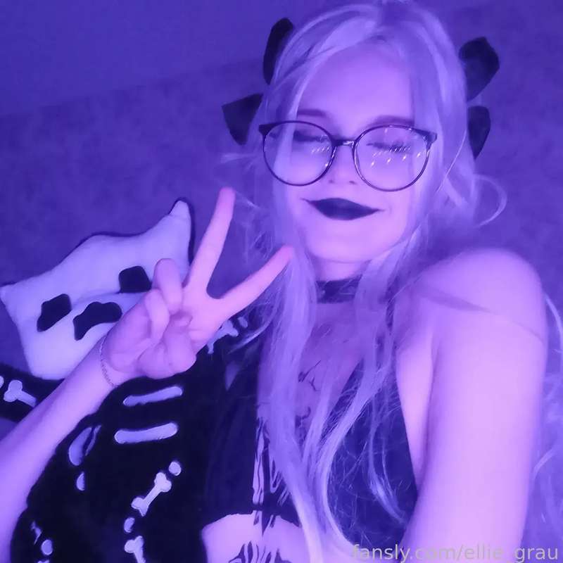 Ellie_Grau - Fansly - 11 Sep, 2024 2