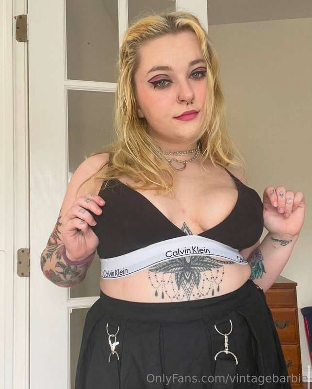 Livisatease - Onlyfans - 03 Aug, 2024