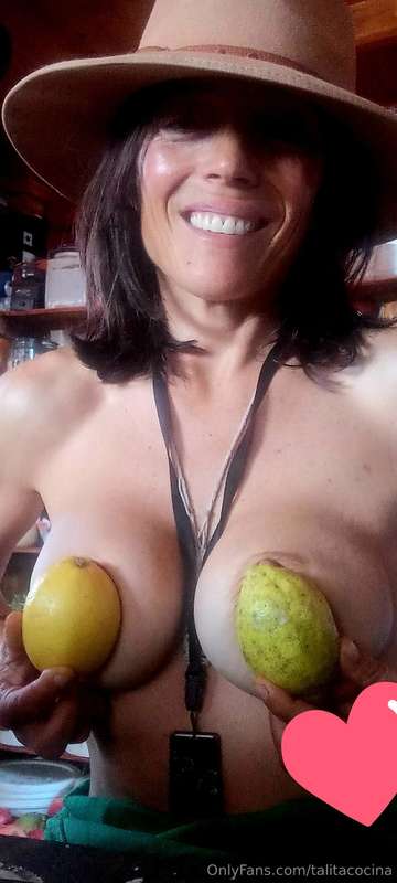 Pelate estos limonazos 🍋 🍋 👩‍🍳❤️😉 y haz conmigo un riquísimo.. 2