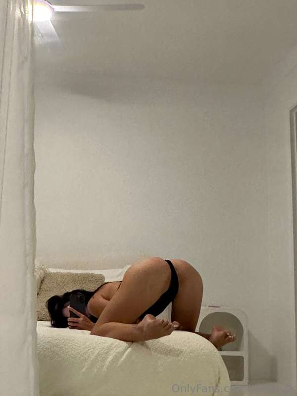 You wanna fuck me like this? 🥵 2