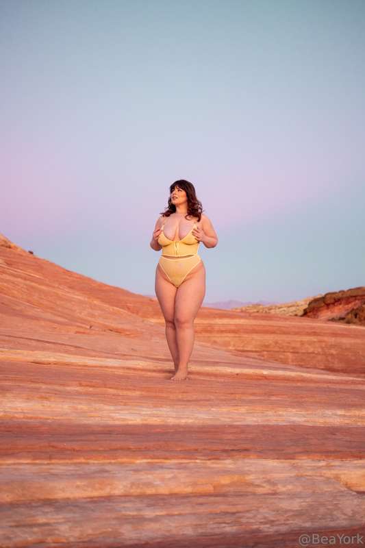 Yay! I finally get to share some beautiful shots from shooti.. 10