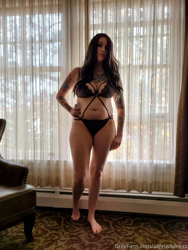 Join my VIP to see ALL of me 🥵😜
@alexiwildevip