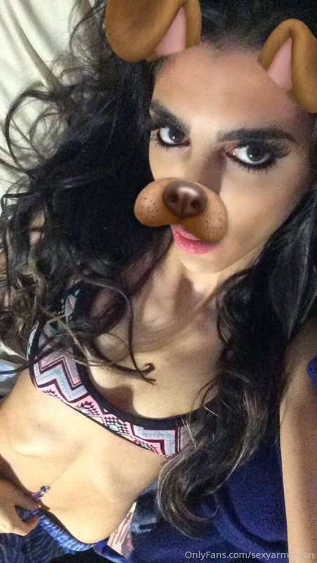 I need some cock so bad like if you wanna give me some 😈😈