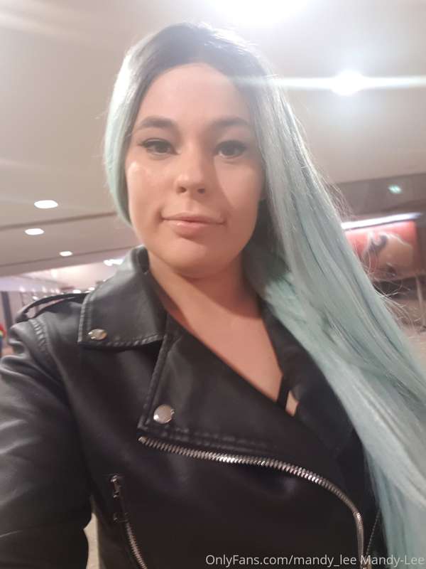 Here is some cheeky pics from Sexpo Australia. 
I have decid.. 3