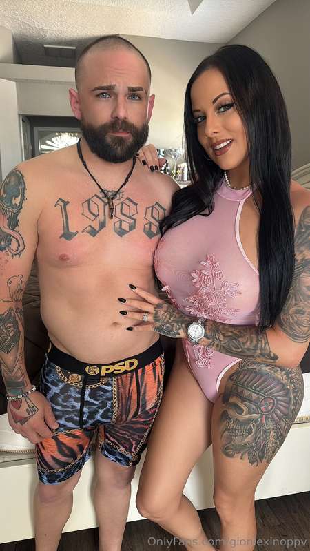 New stepmom scene coming soon with this handsome creator!! @..