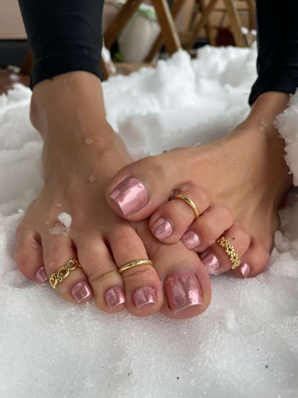 I think these are the some of best photos of my toes I’ve ev..