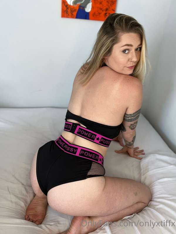 Hey babes! This week has been/will continue to be crazy busy..