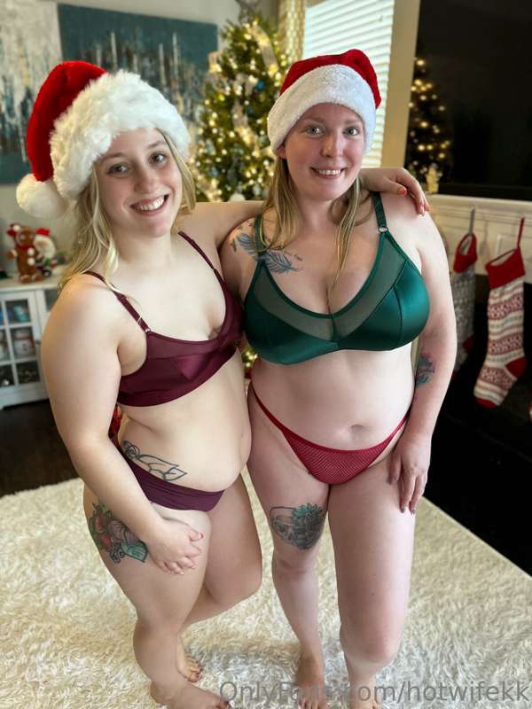 ***21 Days Until Christmas!!!***

With @xosecretsaraxo