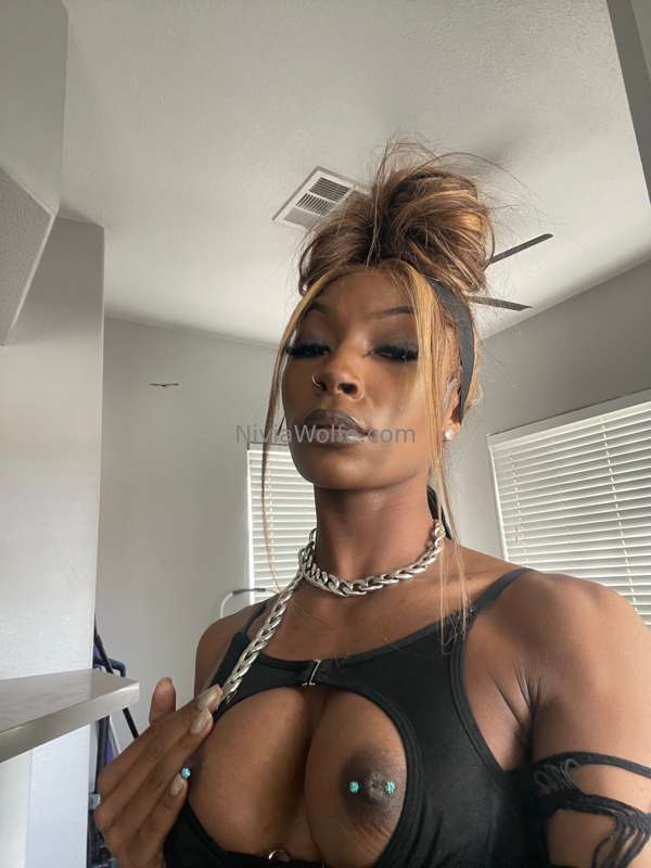 Like this post for Titty Tuesday appreciation 🫶🏾