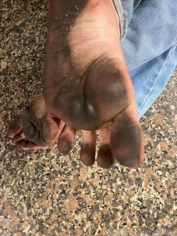 Dirtyfeetlily - Fansly - 30 Apr, 2025 2