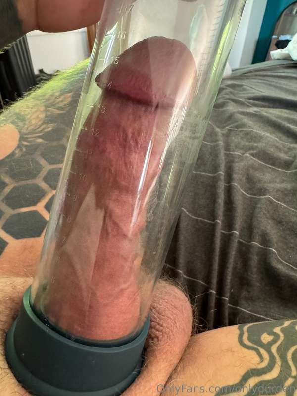 Who else likes to pump their cock? 1