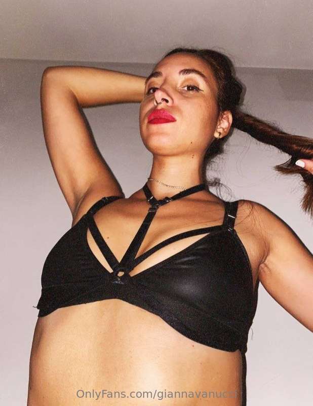 🚨🚨 FREE SUBSCRIPTION 🚨🚨Hey boys, this is my friend @babybond..